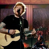 Ed Sheeran lanza su nuevo álbum con presentación en vivo por Youtube