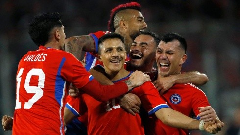 Históricos de la Roja aprueban que el inicio de las Eliminatorias Sudamericanas sea en el Nacional.