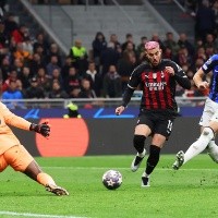 Inter le gana la primera semifinal al Milan en el clásico