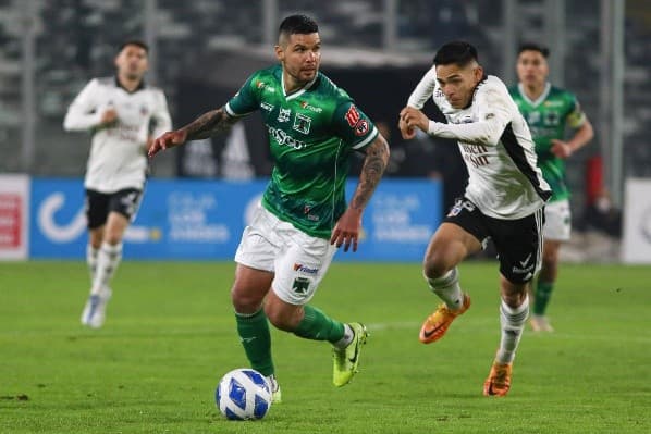 Joan Cruz volvió a ser titular y tuvo un correcto primer tiempo. Sin embargo, fue reemplazado en el descanso. Foto: Agencia Uno