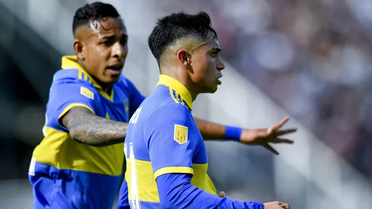 Boca Juniors marginó a Sebastián Villa y Jorge Almirón, el DT, apostará por un delantero de 21 años como titular frente a Colo Colo. 

