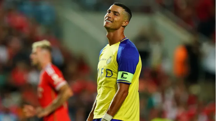 Cristiano Ronaldo fue titular en la goleada del Benfica a Al Nassr. 
