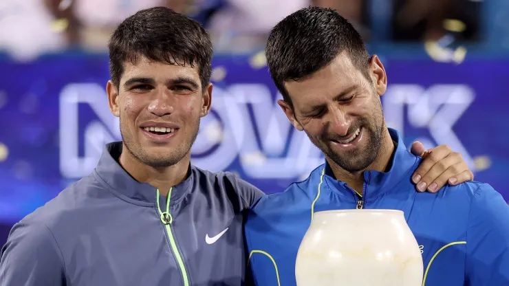 Carlos Alcaraz y Novak Djokovic jugaron uno de los mejores partidos del año.
