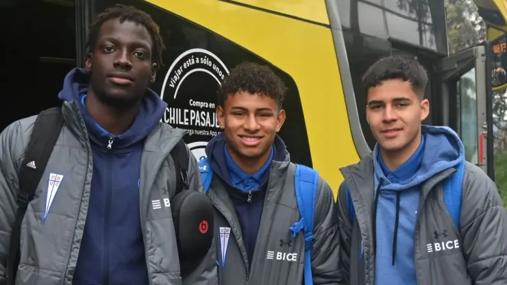 Ousman Touray, Juan Francisco Rosell y Carlos Arancibia, tres jóvenes de la UC que Nicolás Núñez llevó a Argentina. 
