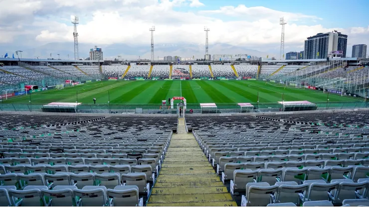 Así está la cancha del estadio Monumental a horas del partido de Chile con Colombia en eliminatorias.

