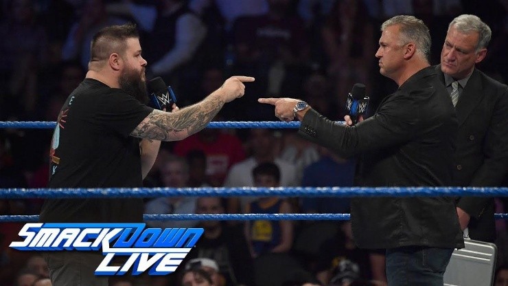 Owens reta a Shane a una lucha de todo o nada en Hell in a Cell