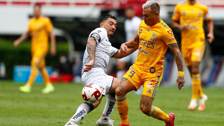 Lorenzo Reyes ante Eduardo Vargas en la Liga de México