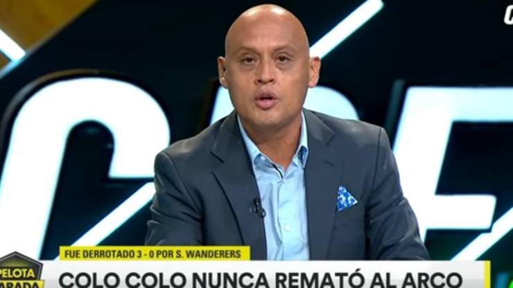 Claudio Bustíos fue drástico con el momento que vive Colo Colo actualmente, colista y con riesgo de descenso inminente