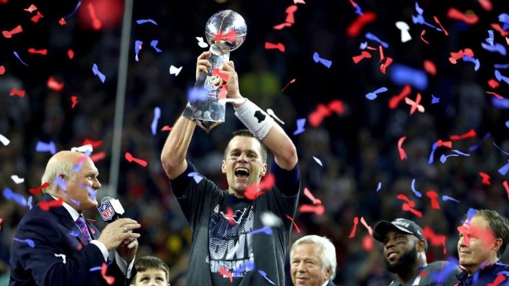 Tom Brady campeón del Super Bowl con los New England Patriots en seis ocasiones ahora va nuevamente por el título con los Bucs.