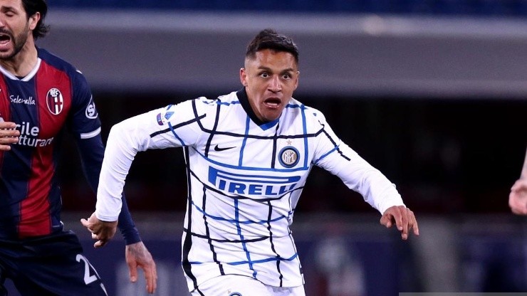 Alexis Sánchez ingresó en los minutos finales del triunfo del Inter contra Bologna.