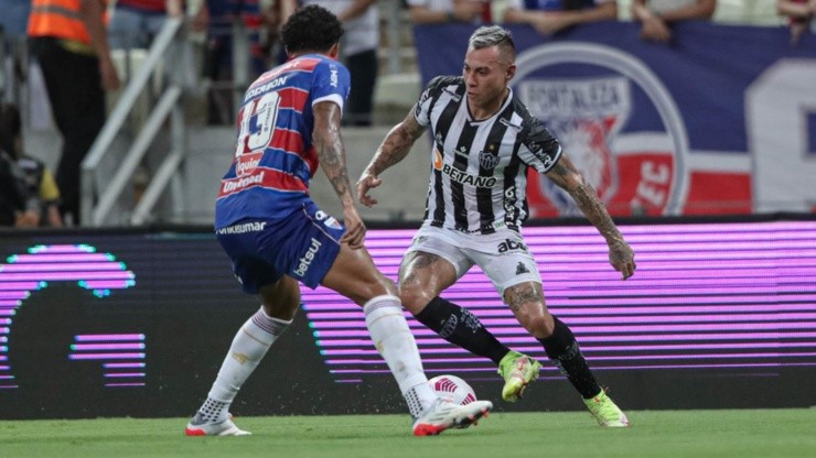 Edu Vargas metió la asistencia en el golazo de Atlético Mineiro para clasificar a semifinales de Copa de Brasil.