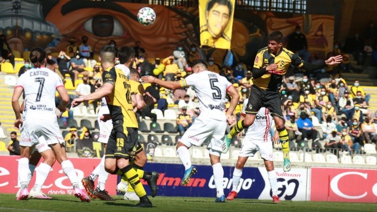 Coquimbo Unido venció a Unión San Felipe y está a un paso de volver a Primera