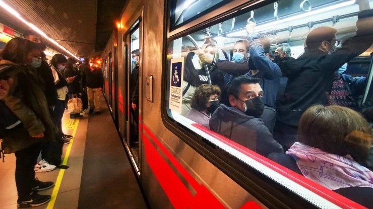 ¿A qué hora abre y cierra el Metro de Santiago esta semana?