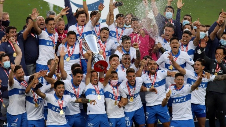 Universidad Católica se convirtió en el primer equipo chileno que sale campeón cuatro años consecutivos