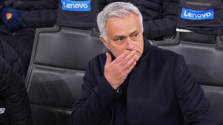 Mourinho indignado con sus jugadores tras caer ante el Inter