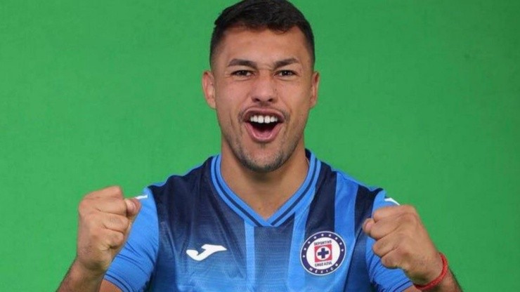 Iván Morales suma sus primeros entrenamientos con la camiseta del Cruz Azul