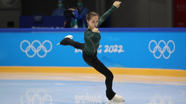 La patinadora rusa dio positivo en un control antidopaje y su entrenadora sacó la voz para defenderla.