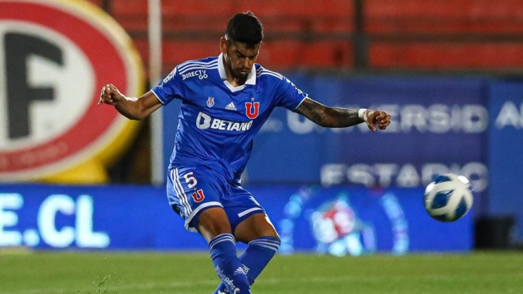 El jugador de Universidad de Chile vuelve a ser nominado en su selección.