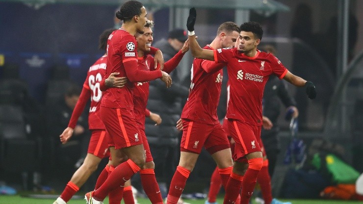 Gracias a los goles de Firmino y Salah los reds avanzaron de ronda en la Champions League.