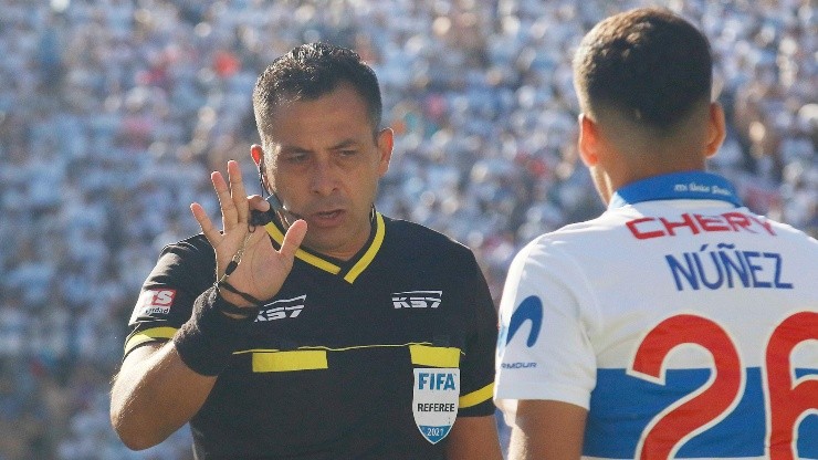 Julio Bascuñán fue uno de los árbitros despedidos en las últimas medidas.