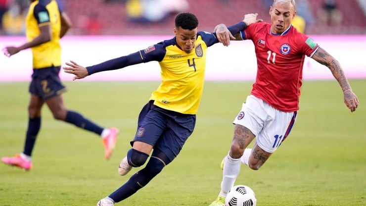 Byron Castillo contra la Roja: a Chile le aparecen posibilidades de ir al Mundial por error de Ecuador.