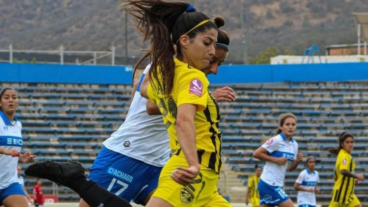 Melissa Bustos es una de las jugadoras destacadas de Fernández Vial durante las últimas dos temporadas.