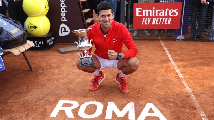 Novak Djokovic campeón del Masters 1000 de Roma: victoria contra Tsitsipas en la final.