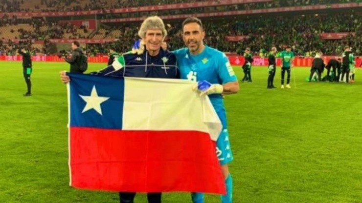 La recordada celebración del título de la Copa del Rey con la bandera chilena.