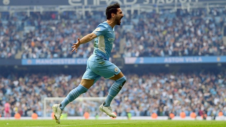 Gundogan festeja eufórico el gol que le da la Premier League al City