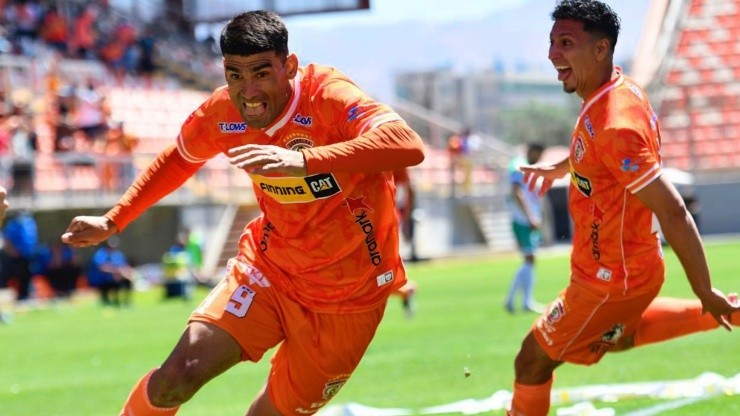 David Escalante marcó el gol del triunfo de Cobreloa sobre Santiago Morning en La Pintana