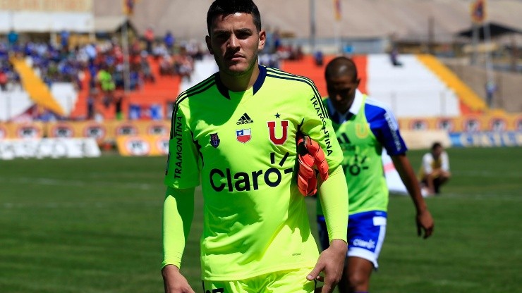 Leandro Cañete fue suplente en cuatro partidos en la Universidad de Chile: dos en la temporada 2013/2014 y dos en la siguiente.