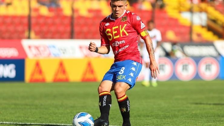 Víctor Felipe Méndez no juega por la Unión Española desde el 2 de julio de 2022.