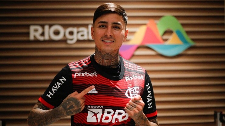 Erick Pulgar es oficialmente nuevo refuerzo del Flamengo y es compañero de Arturo Vidal.