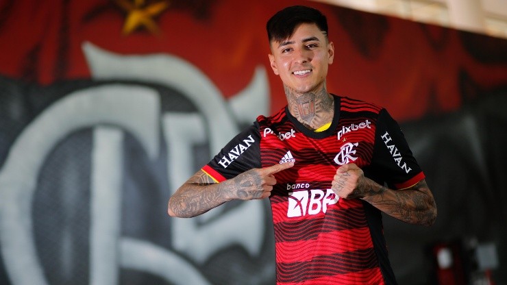 Erick Pulgar quiere hacer historia con el Flamengo