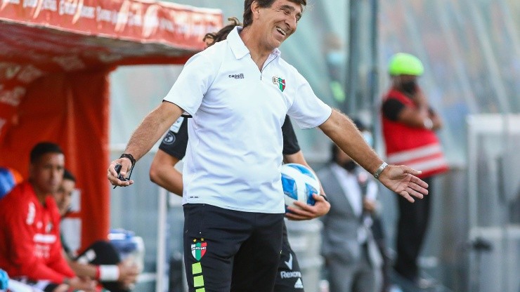 Gustavo Costas llegó este año a Palestino. Terminará la temporada y será seleccionador de Bolivia.