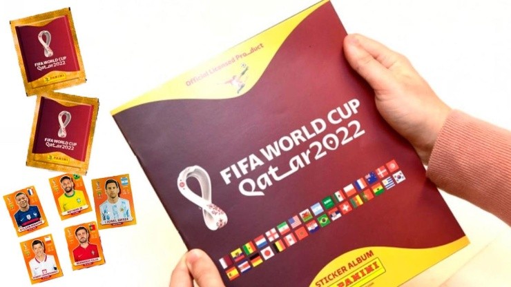 Coleccionista pesa los sobres del álbum del Mundial para obtener láminas especiales.