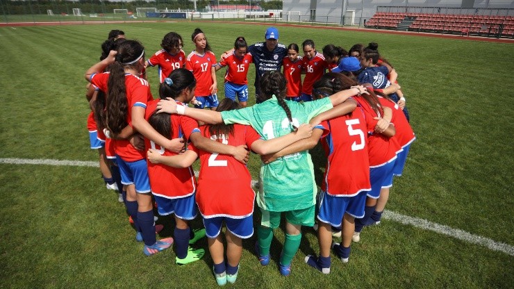 La Roja fem sub 15 es campeona en Serbia tras golear a Macedonia