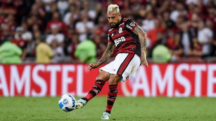 Arturo Vidal estira su gran momento en Brasil con el Flamengo
