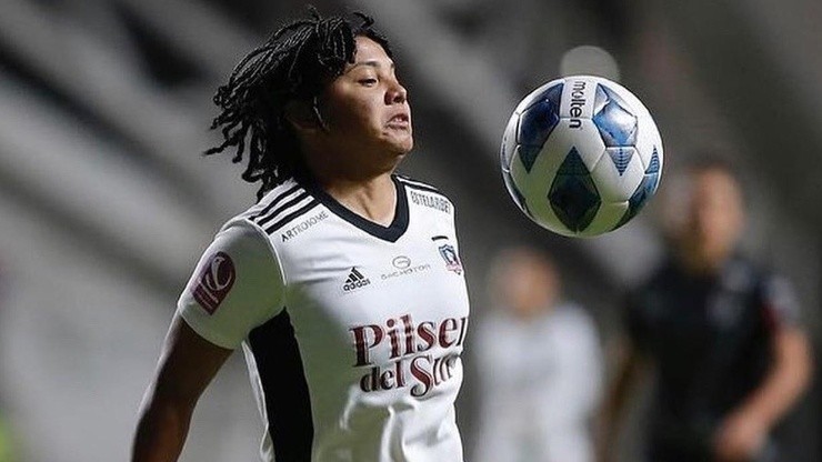 La goleadora Ysaura Viso se retracta de su renuncia tras llegar a acuerdo con Blanco y Negro: sigue en Colo Colo femenino.