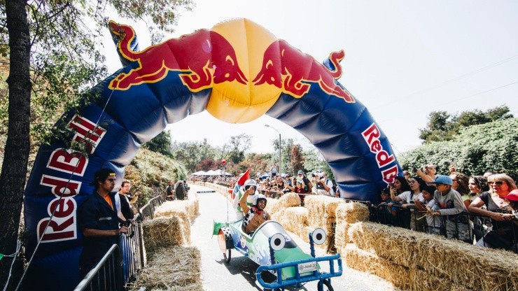 El Parque Metropolitano de Santiago es protagonista de la próxima edición de Red Bull Soapbox Race, la famosa carrera de autos locos.