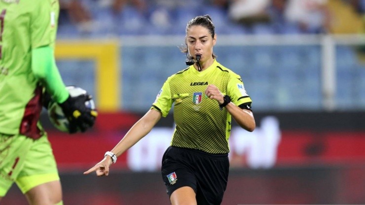 Maria Sole Ferrieri Caputi será la primera mujer en arbitrar en la Serie A masculina de Italia.