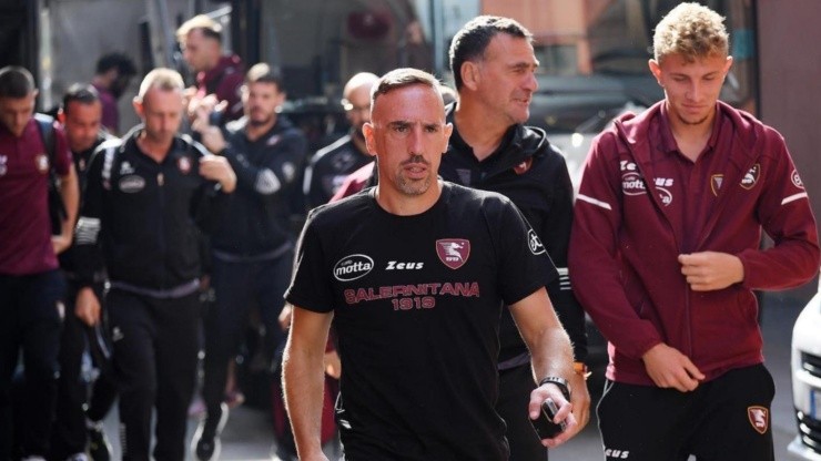 Franck Ribéry estuvo presente con sus compañeros en Salernitana.