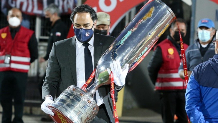 El trofeo fue ganado por última vez por Colo Colo en la versión 2021.