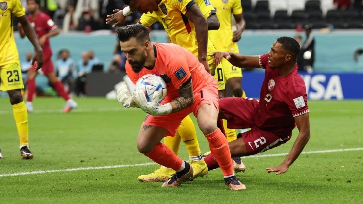 Galíndez hizo historia junto a sus compañeros: Ecuador venció a Qatar y es primera vez en la historia que la selección organizadora pierde en el debut.