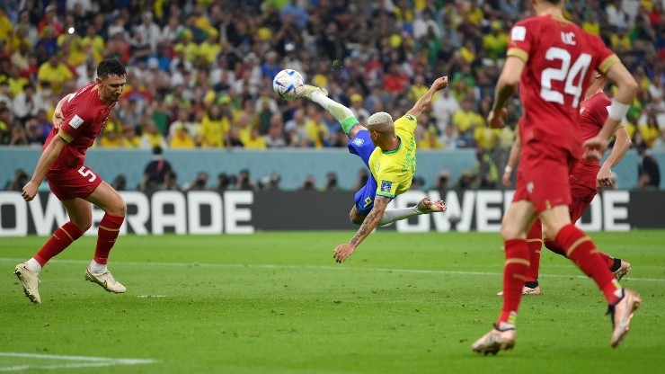 El golazo de Richarlison: debut de Brasil en Qatar 2022 con triunfo ante Serbia.