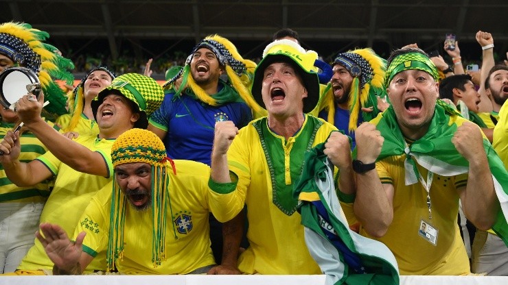 La crítica apunta entre los brasileños al grupo de hinchas que sigue a su selección.