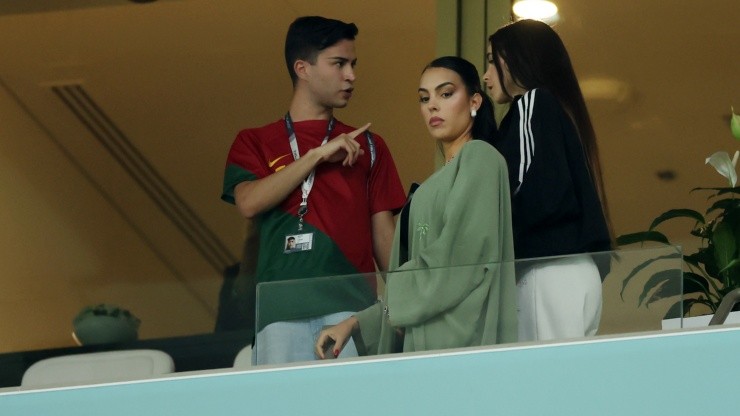Georgina Rodríguez estuvo presente en el estadio Lusail, donde Portugal goleó por 6-1 a Suiza.