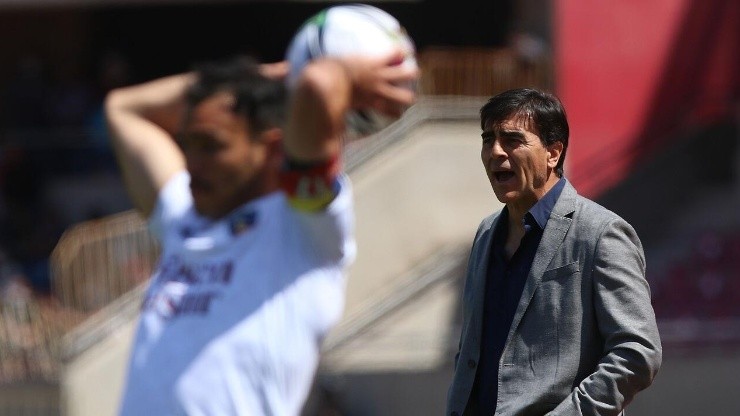"Colo Colo tiene menos equipo y eso debe molestar a Quinteros"
