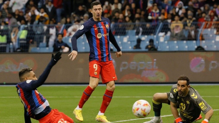 Lewandowski y el gol al Betis y Barcelona en Supercopa de España.