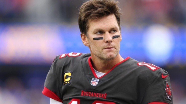 La temprana eliminación de los Buccaneers en la NFL, pone en una encrucijada a Tom Brady.